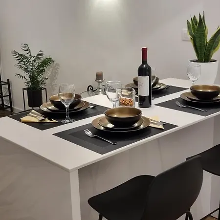 Apartment Beautiful Apartment,amazing View,parking! *