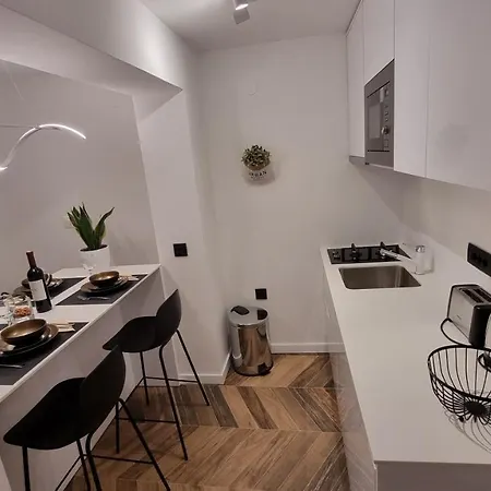 Beautiful Apartment,amazing View,parking! *